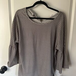 LC Lauren Conrad XL Patterned Blouse with bell sleeve new with tags
